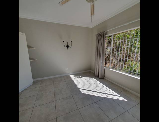 2 BEDROOM FREEHOLD FOR SALE IN OAKDENE